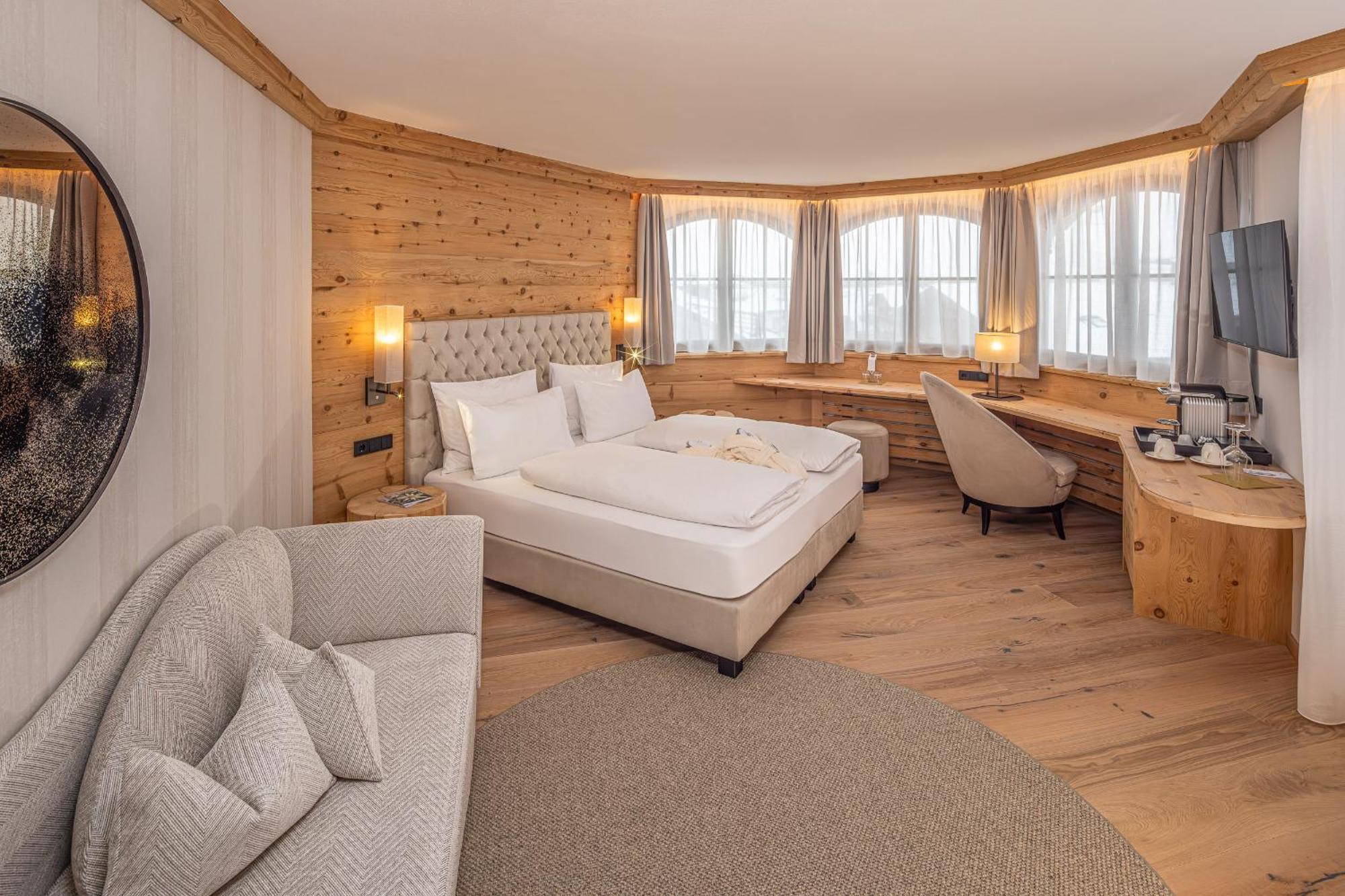 Savoy Dolomites Luxury & Spa Hotel Selva di Val Gardena Zewnętrze zdjęcie