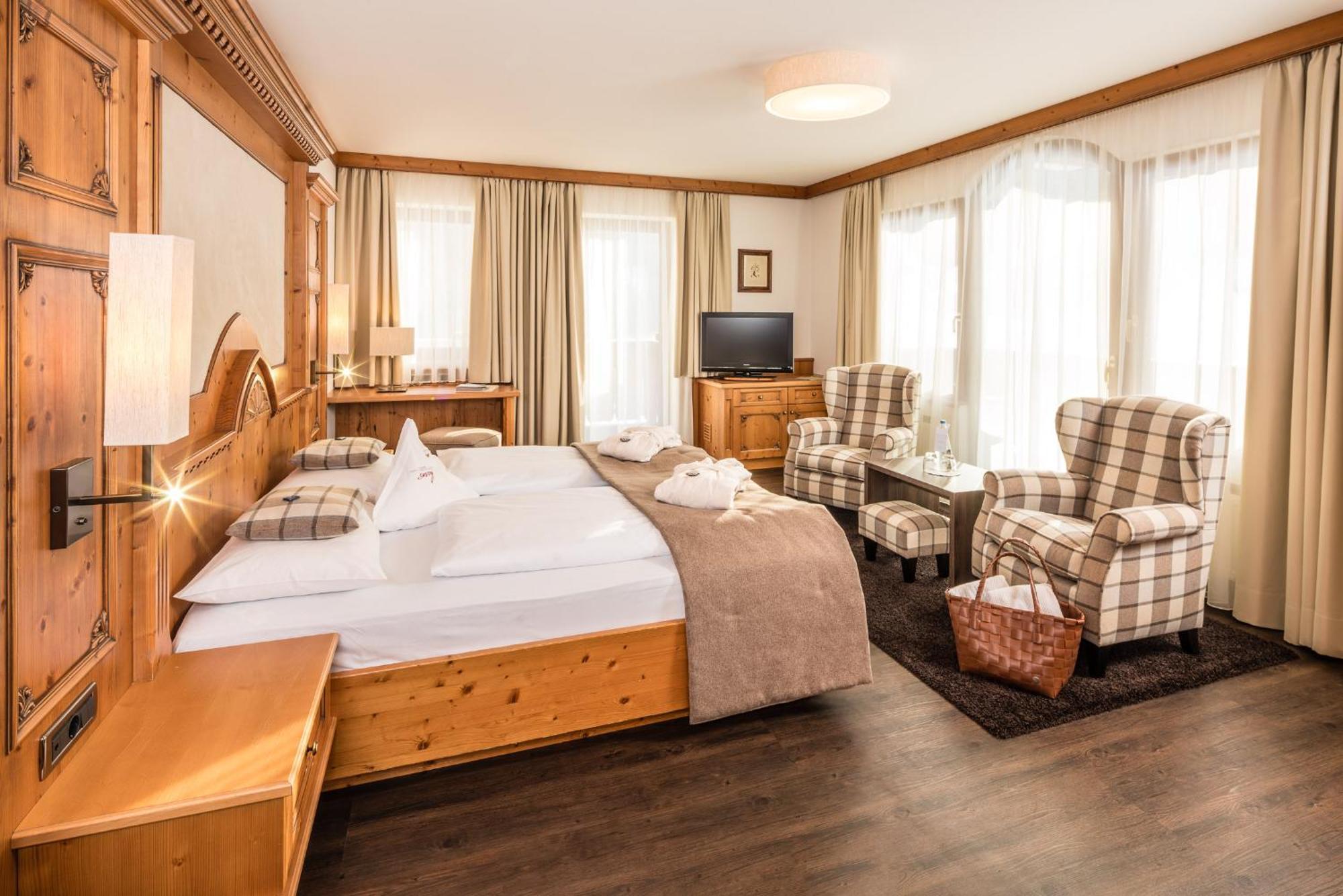 Savoy Dolomites Luxury & Spa Hotel Selva di Val Gardena Zewnętrze zdjęcie